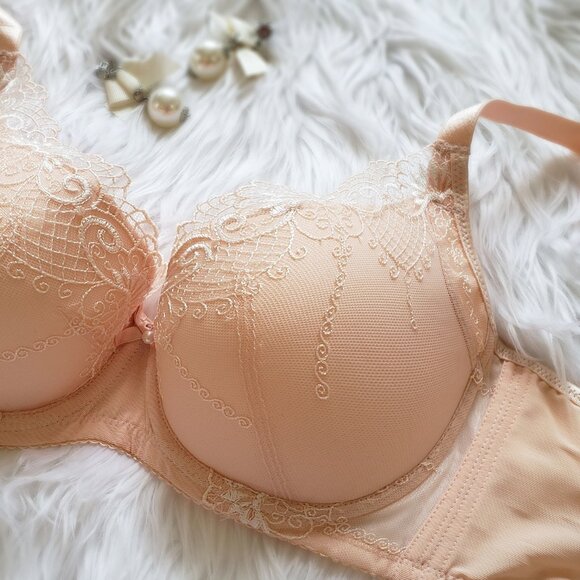 High support peach and white floral embroidery lace bra - Picture 3 of 4